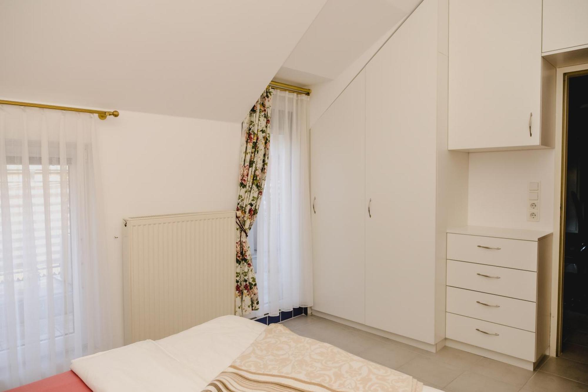 Terrace Apartment Near Volksoper And City Centre Wien Exterior foto